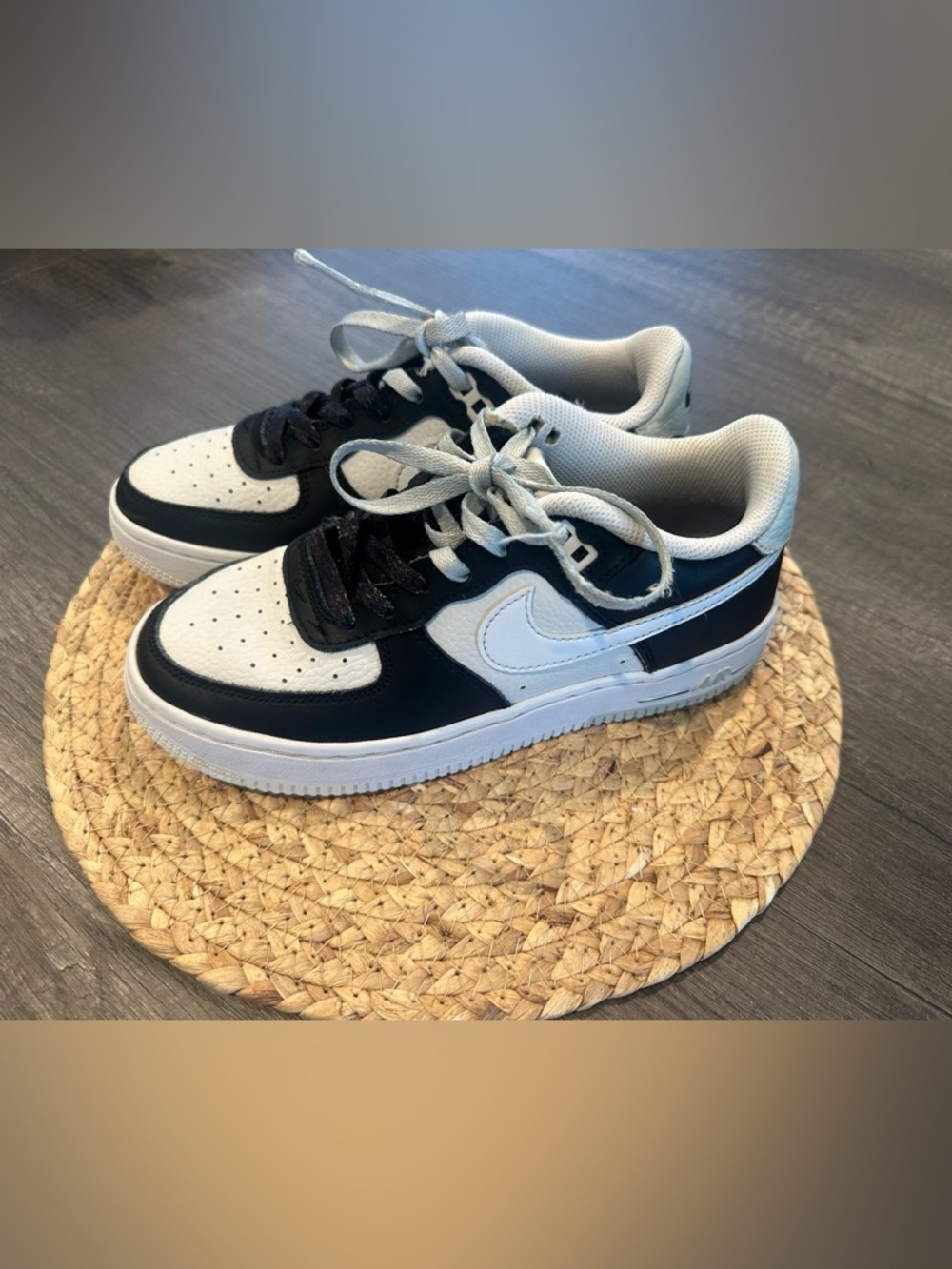 Big Kid's Nike Air Force 1 LV8 Black/Light Silver-Phantom Size 4.5